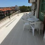Dani فندق 3*