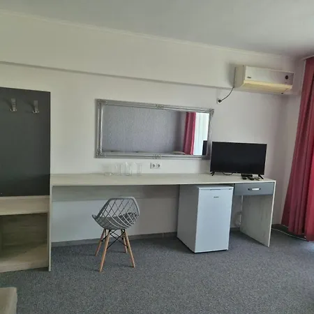 Dani Hotel 3*