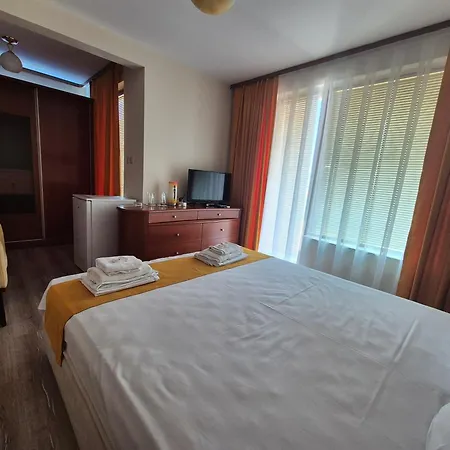 Dani Hotel 3*